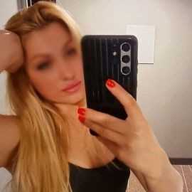 SQUIRTIN, Templehof escorts