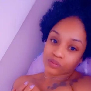 Queen, Westport escorts