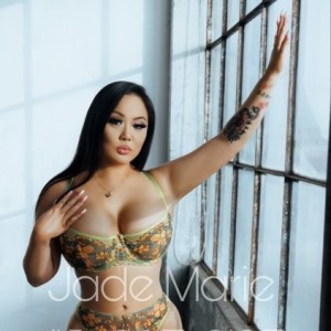 Jade Marie, Davis escorts
