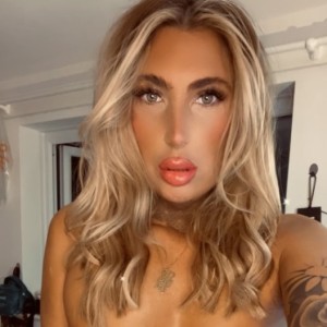 Talia, Abbey Road escorts
