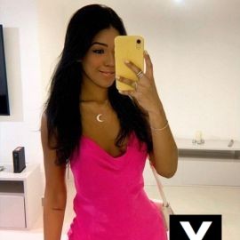 Isabela, Dourados escorts