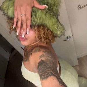 Kenadi, Lawrence escorts
