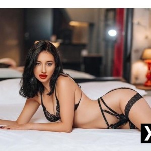 Ella, Leatherhead escorts