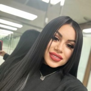 Bella, Friendswood escorts