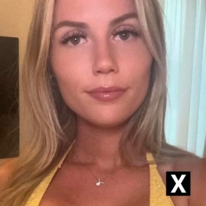 Ana, Riding Lea escorts