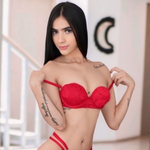 Viky, Ascot escorts