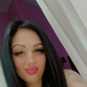 Cayla, Westhoughton escorts