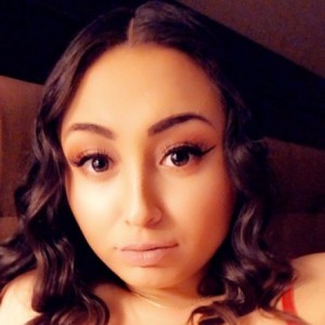 Elana, Kirkland escorts