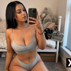 Ella, Ormskirk escorts