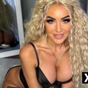 SELENA, Pontypool escorts