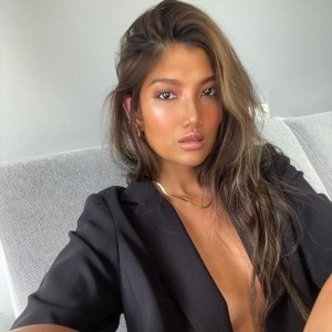 Dara, Hong Kong escorts