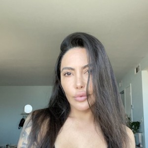 Lina, Unna escorts