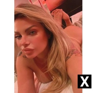 Lorena, Horndean escorts