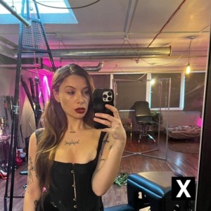 Lady, Sydney escorts