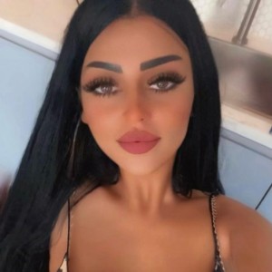 Melya, Downing Street escorts