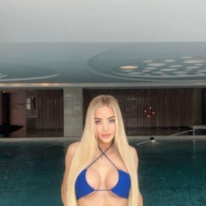 Kristi, Kraslice escorts