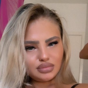 Blonda Miniona, Bacau escorts
