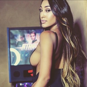 Cassie, Renton escorts