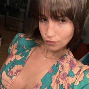 Sarah, Le Mans escorts