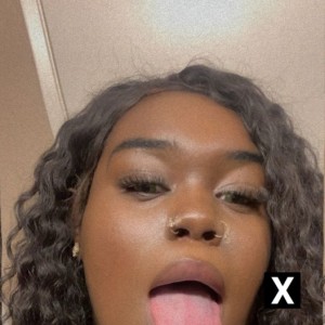 Sariyaa, Sacramento escorts