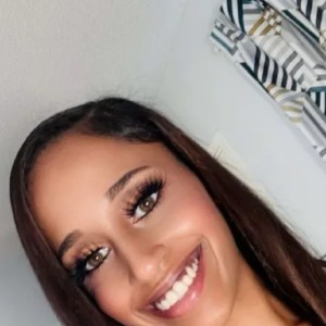 Desia, Bellevue escorts