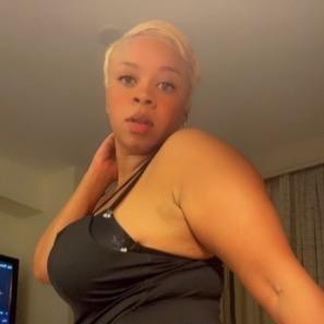 Elara, Brunswick escorts