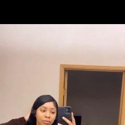 Camille, Othello escorts
