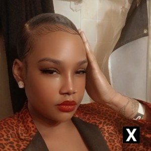 Lola, Seattle escorts