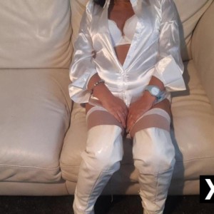 Anna, Neath escorts