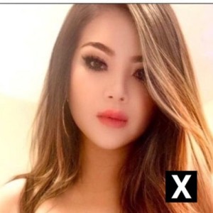 sarah, Barnsley escorts