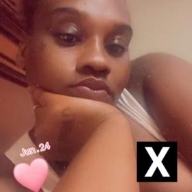 Momo, College Station escorts