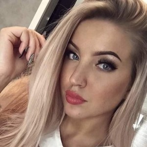 Kelly, Fargo escorts