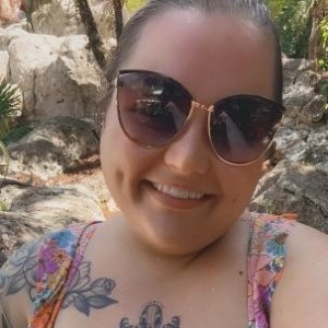 Lainey, Mason escorts