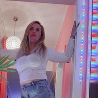 Lori, Eschweiler escorts