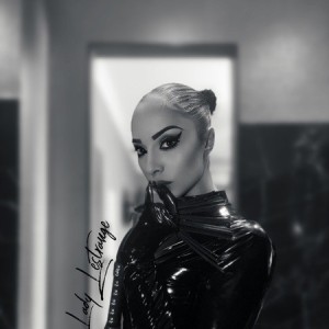 Lestrange, Detmold escorts