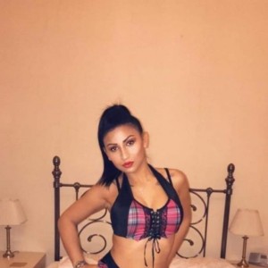 Antonia, Barry escorts