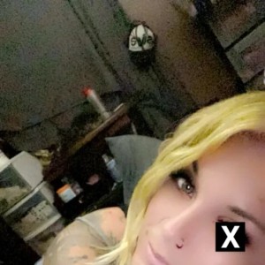 Dee, Menifee escorts