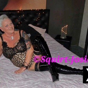SQU*RT - JOSIE, DEUTSCH, Köln escorts