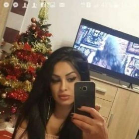 Niki, Elche escorts