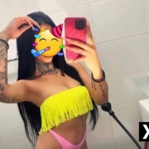 Aida, Croydon escorts