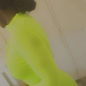Malika, Nantes escorts