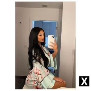 Rayssa, Stafford escorts