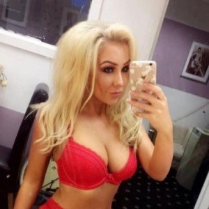 AniT, Tours escorts