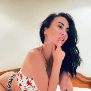 Alexandra, Forest escorts