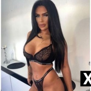 Miriam, Tipton escorts
