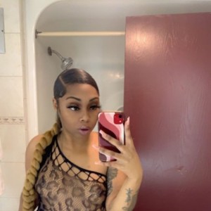 Marie, Kilmarnock escorts