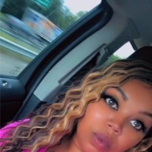 Smurfette, Selma escorts