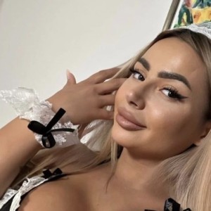 Elle SOumise, Keele escorts