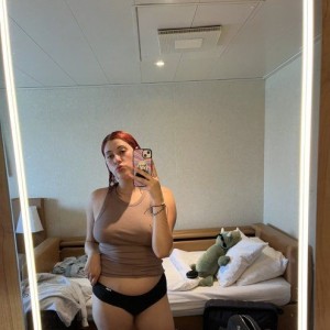 Kelly, Logan escorts