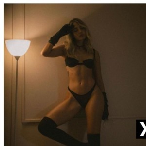 Valeria, Northampton escorts